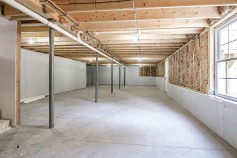 6 Loch View Drive Lewiston ME 04240