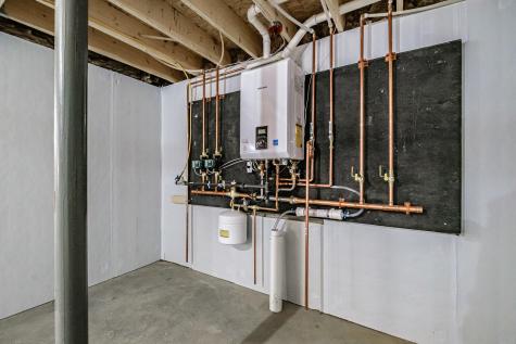 6 Loch View Drive Lewiston ME 04240