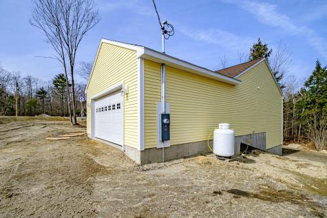 6 Loch View Drive Lewiston ME 04240