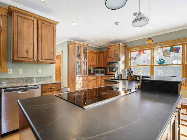 747 Western Avenue Hampden ME 04444