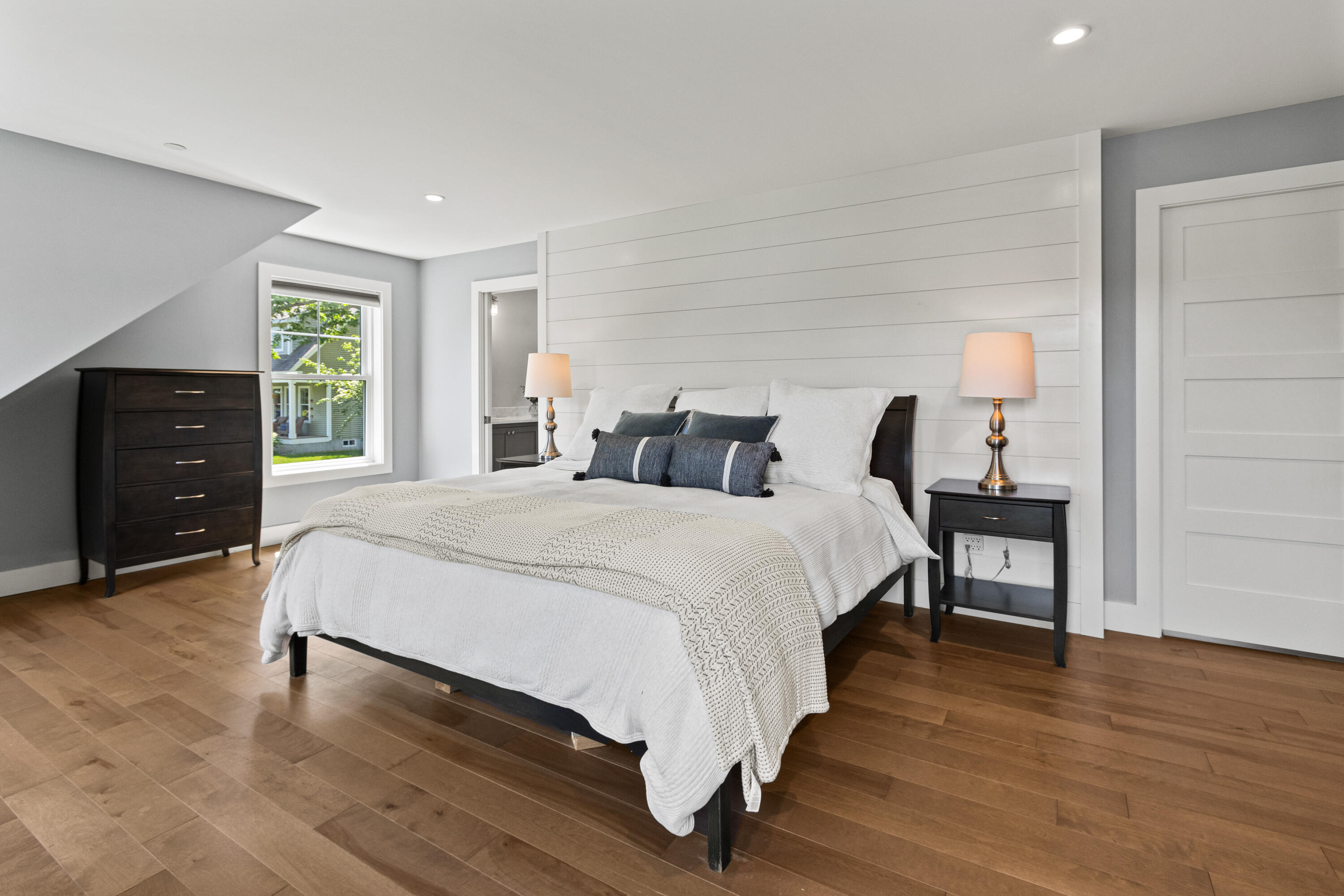 56 Ledgewood Drive Falmouth ME 04105