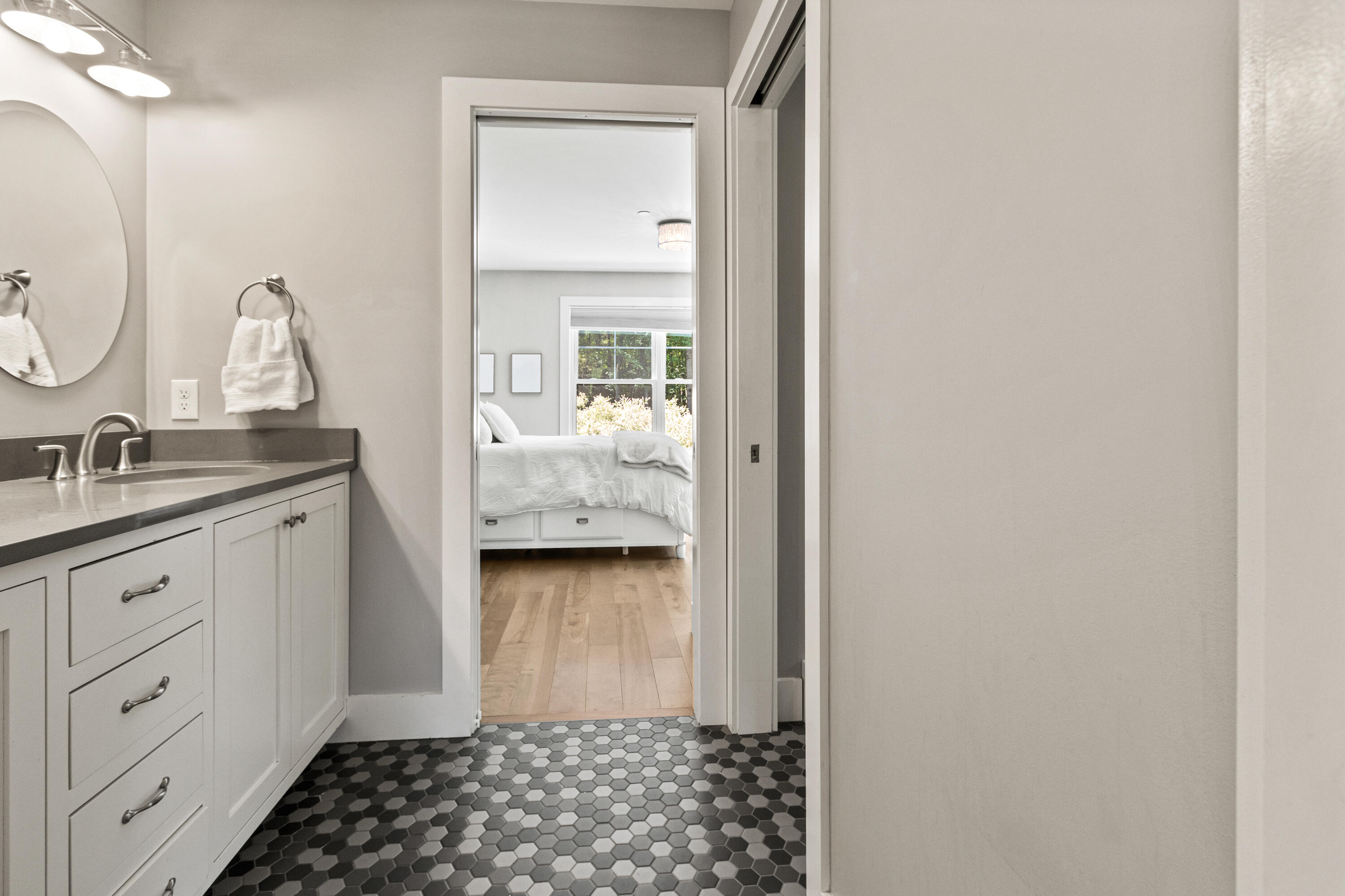 56 Ledgewood Drive Falmouth ME 04105