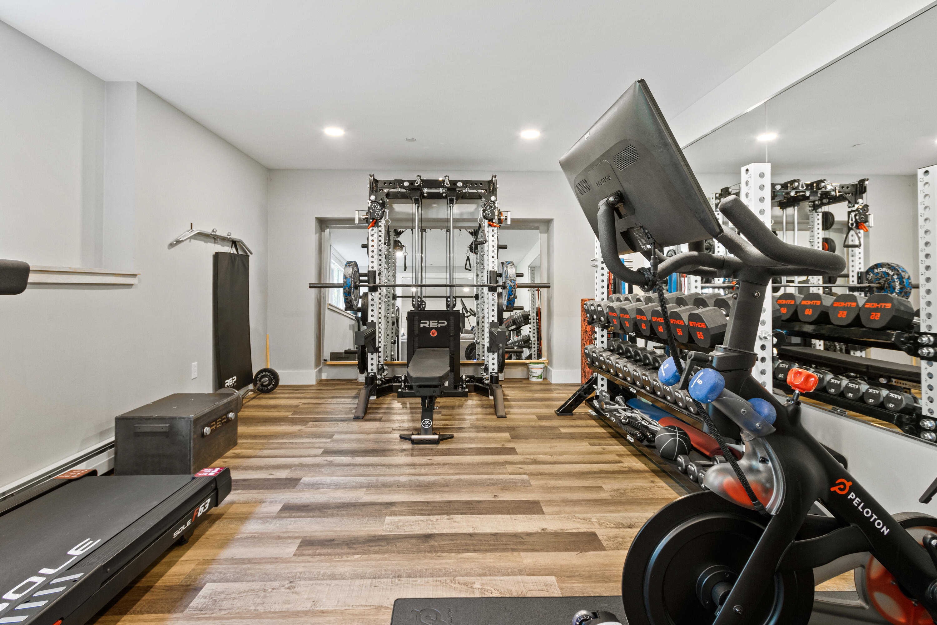 56 Ledgewood Drive Falmouth ME 04105