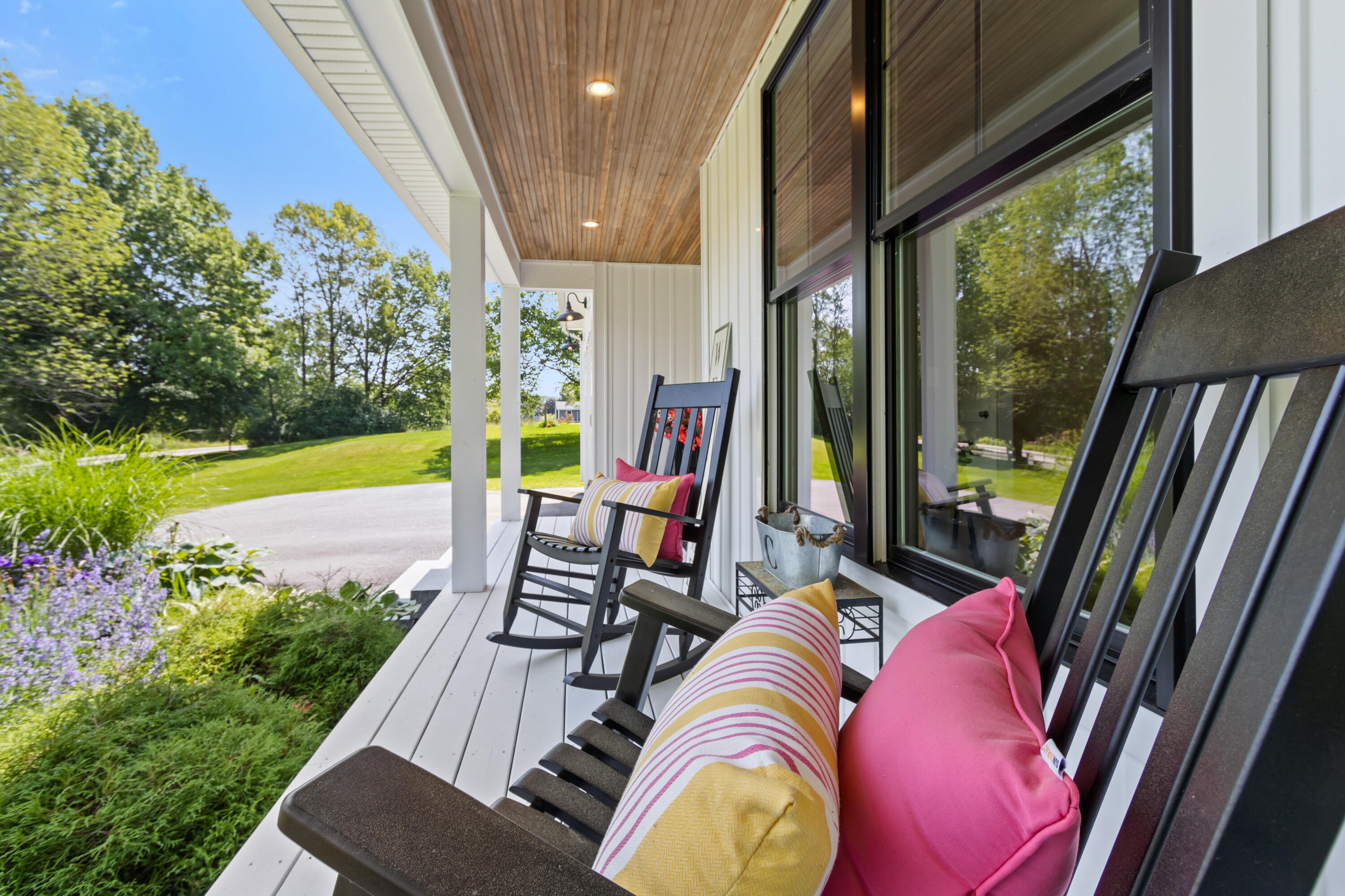 56 Ledgewood Drive Falmouth ME 04105