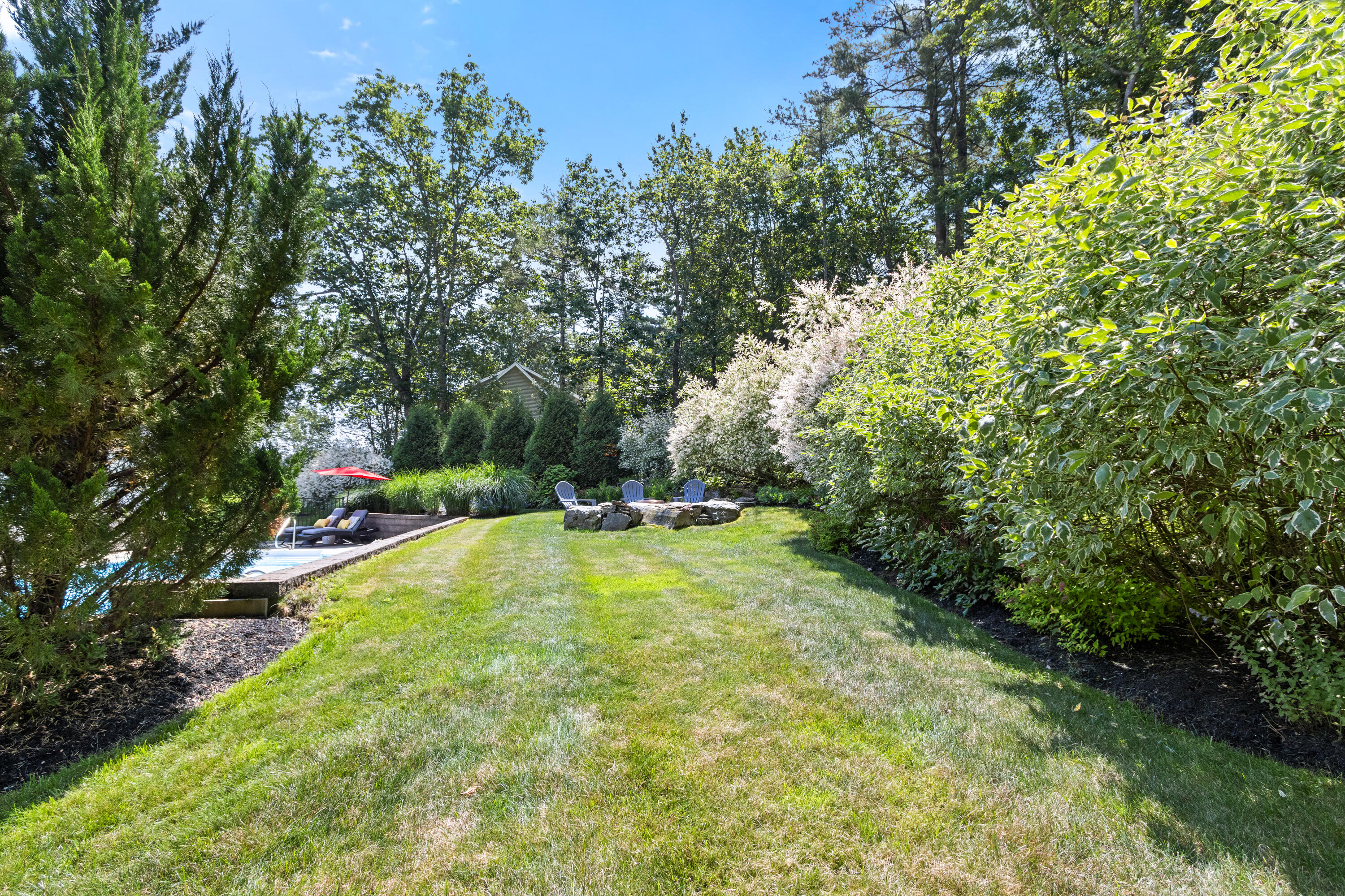 56 Ledgewood Drive Falmouth ME 04105