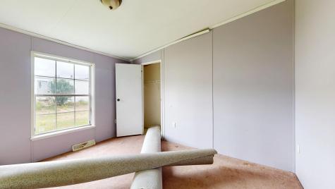 33 Dunlop Avenue Mechanic Falls ME 04256