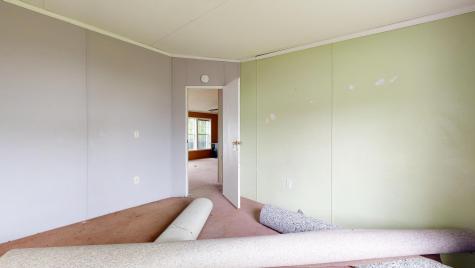 33 Dunlop Avenue Mechanic Falls ME 04256