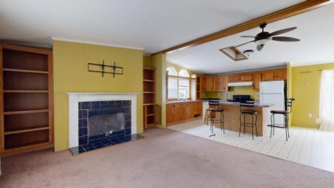 33 Dunlop Avenue Mechanic Falls ME 04256