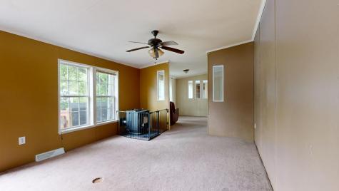 33 Dunlop Avenue Mechanic Falls ME 04256