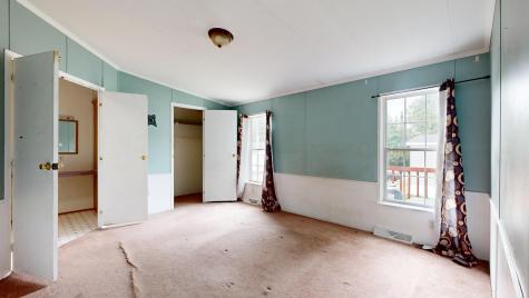 33 Dunlop Avenue Mechanic Falls ME 04256