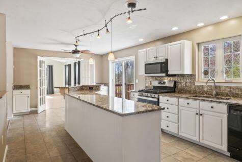 8 Elliott Road Gorham ME 04038