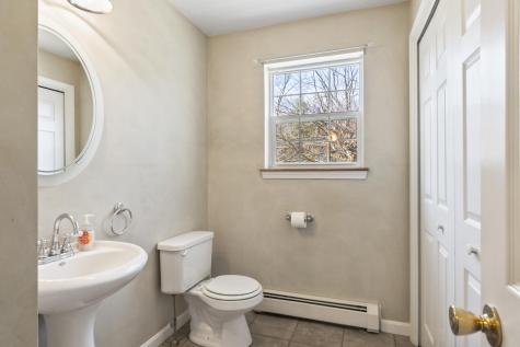8 Elliott Road Gorham ME 04038