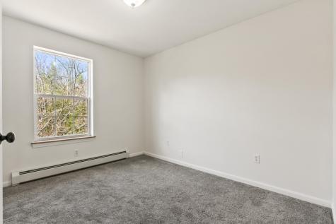 8 Elliott Road Gorham ME 04038