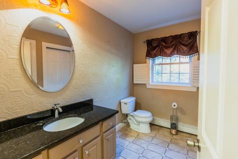 21 Rockaway Road Falmouth ME 04105