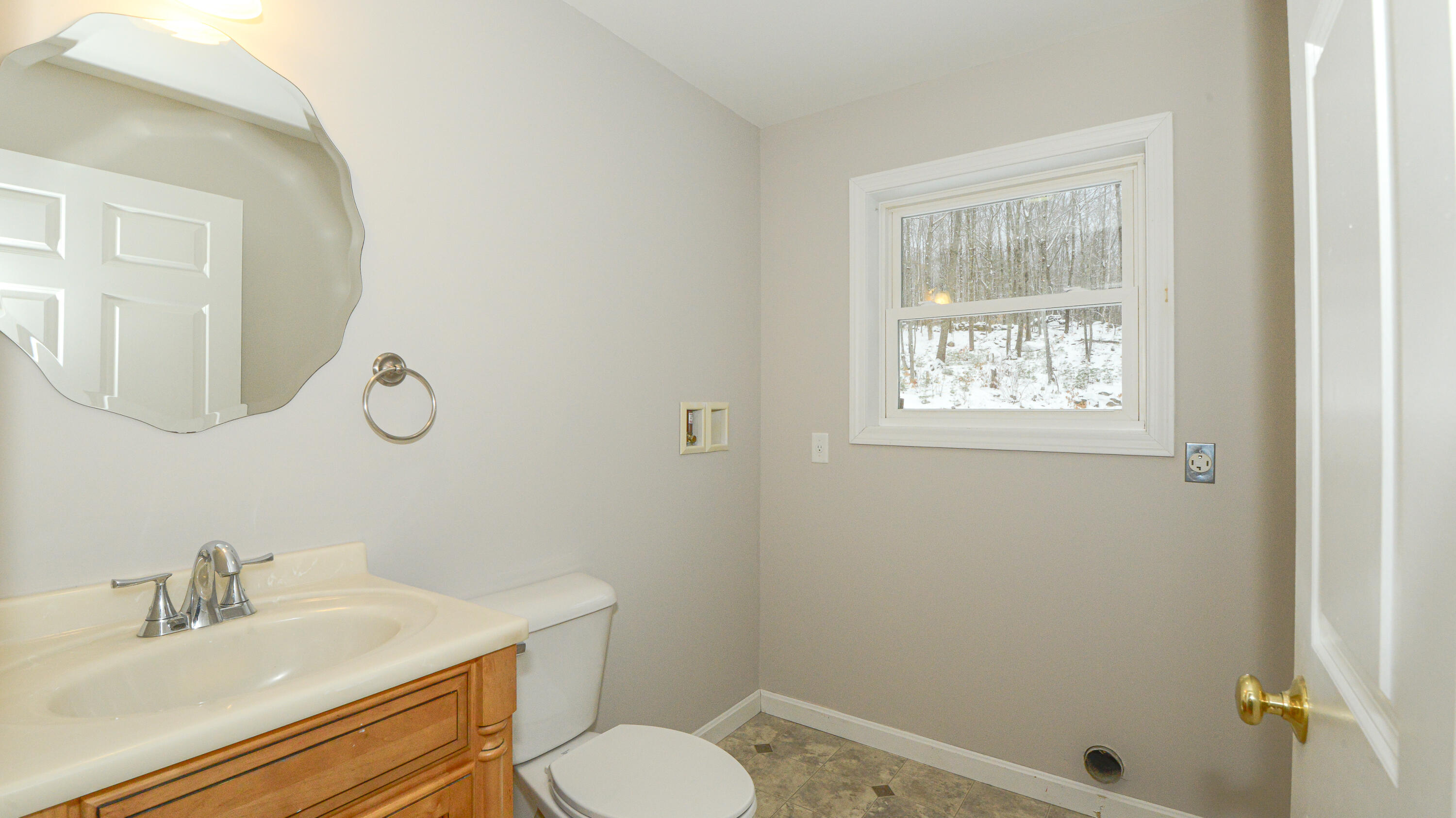 381 Quaker Ridge Road Casco ME 04015