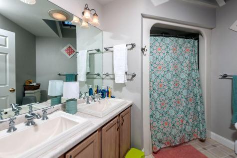 13 Jeffrey Drive York ME 03909