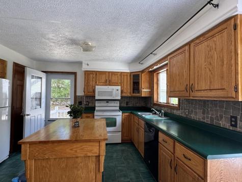 34 Clover Lane Whitefield ME 04353