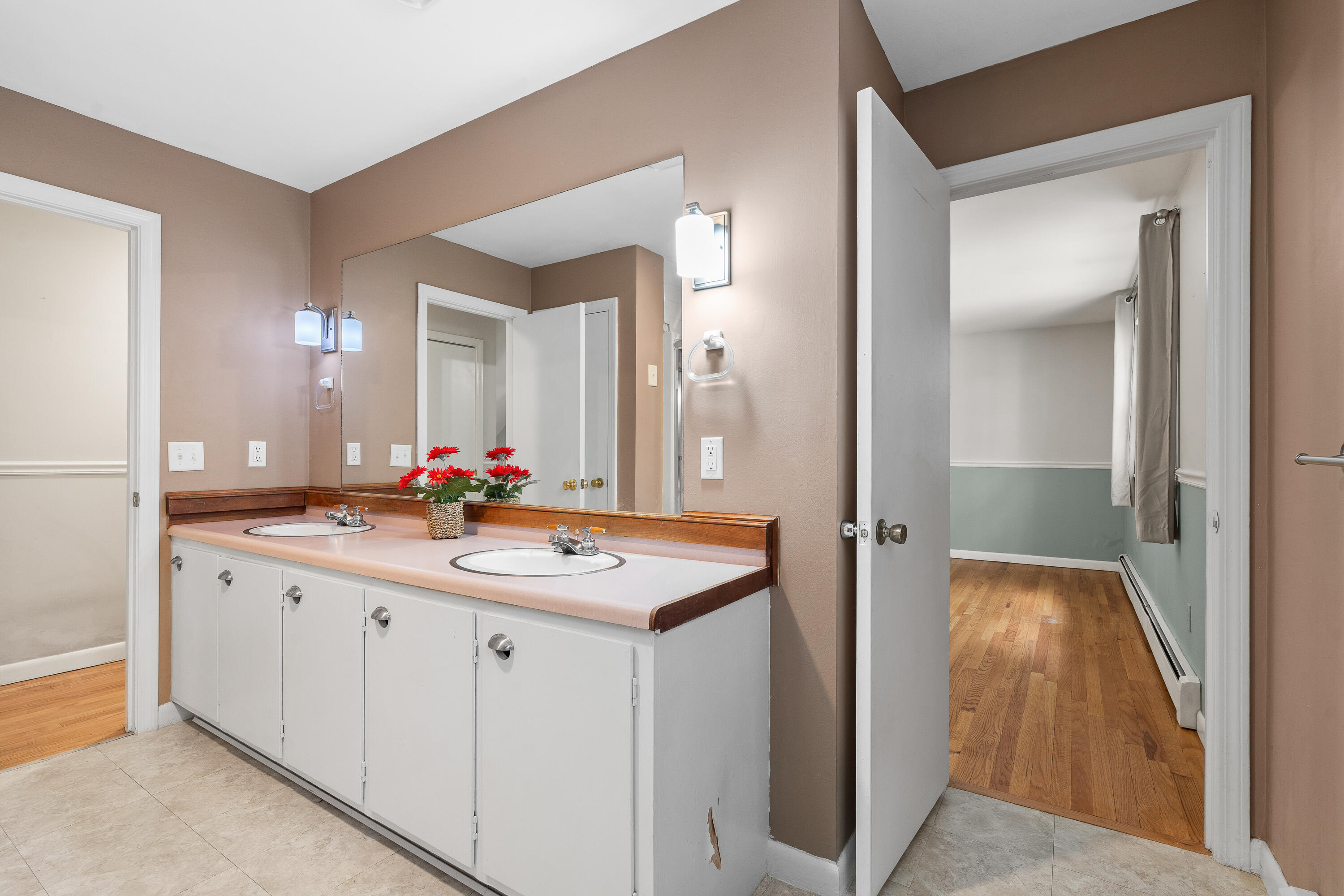 82 Hennessey Avenue Brunswick ME 04011