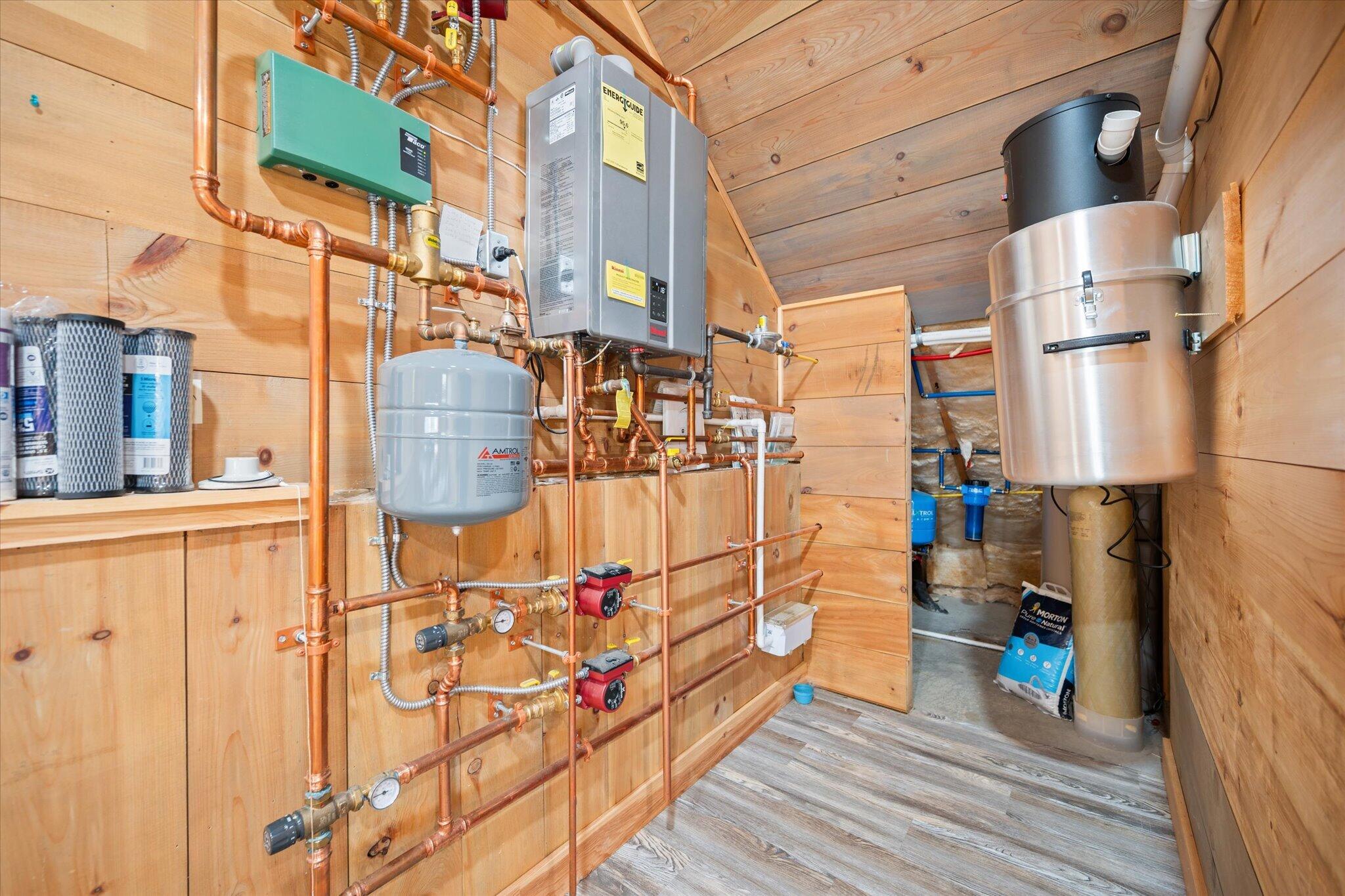 754 River Road Orrington ME 04474