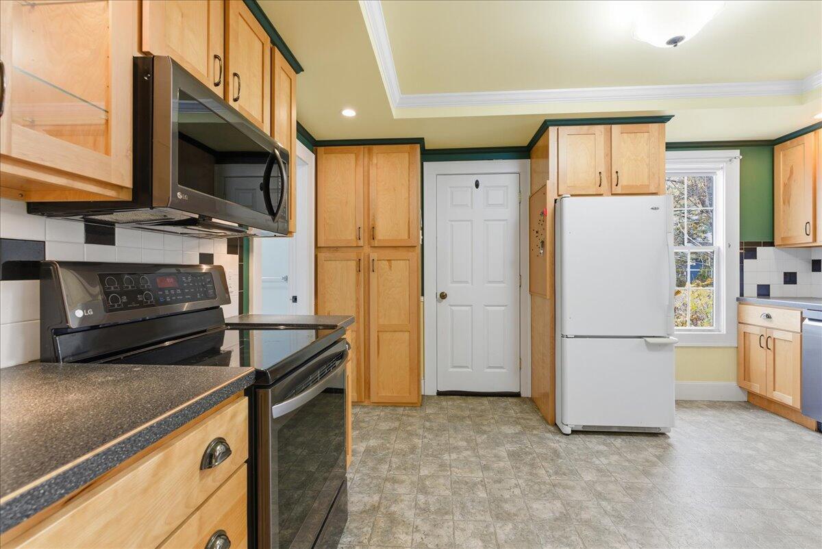 10 Greenwood Avenue Skowhegan ME 04976