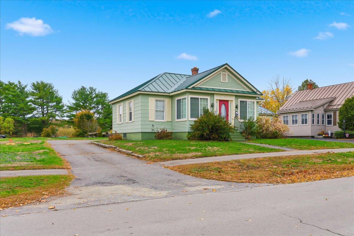 10 Greenwood Avenue Skowhegan ME 04976