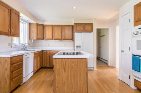 44 Broad Cove Road Cape Elizabeth ME 04107