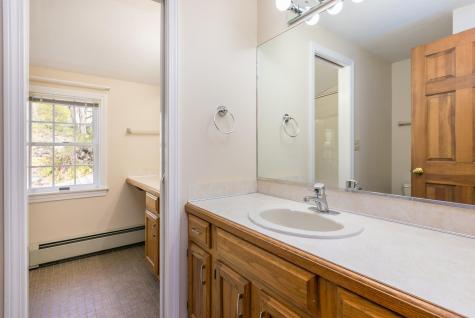 44 Broad Cove Road Cape Elizabeth ME 04107