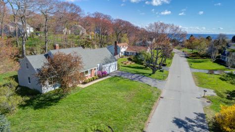 44 Broad Cove Road Cape Elizabeth ME 04107