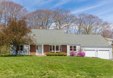 44 Broad Cove Road Cape Elizabeth ME 04107