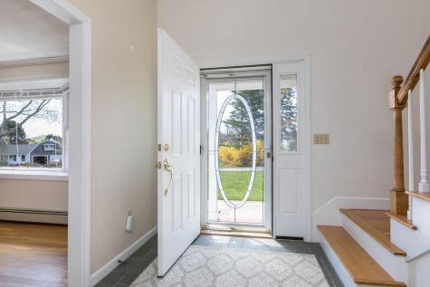 44 Broad Cove Road Cape Elizabeth ME 04107