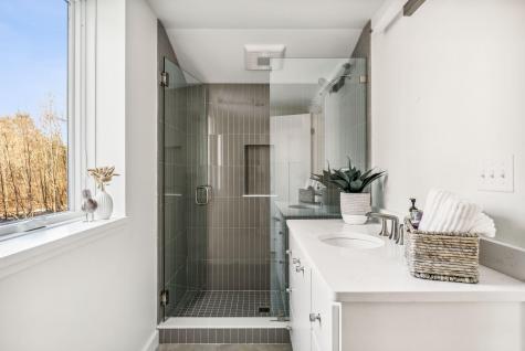 32 Mattie Lane Durham ME 04222