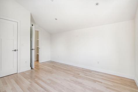 32 Mattie Lane Durham ME 04222