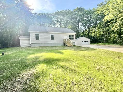 14 Lacey Lane Buxton ME 04093