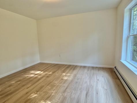 14 Lacey Lane Buxton ME 04093