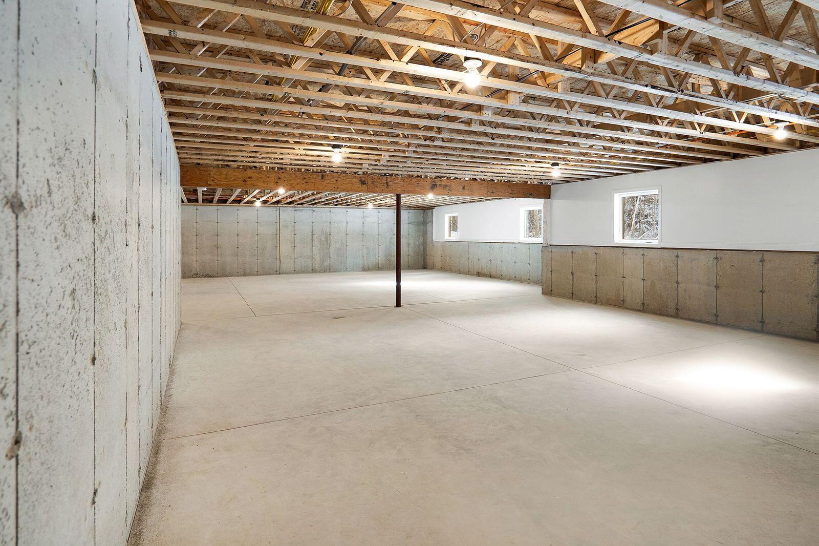 67 Stacey Lane Kenduskeag ME 04450