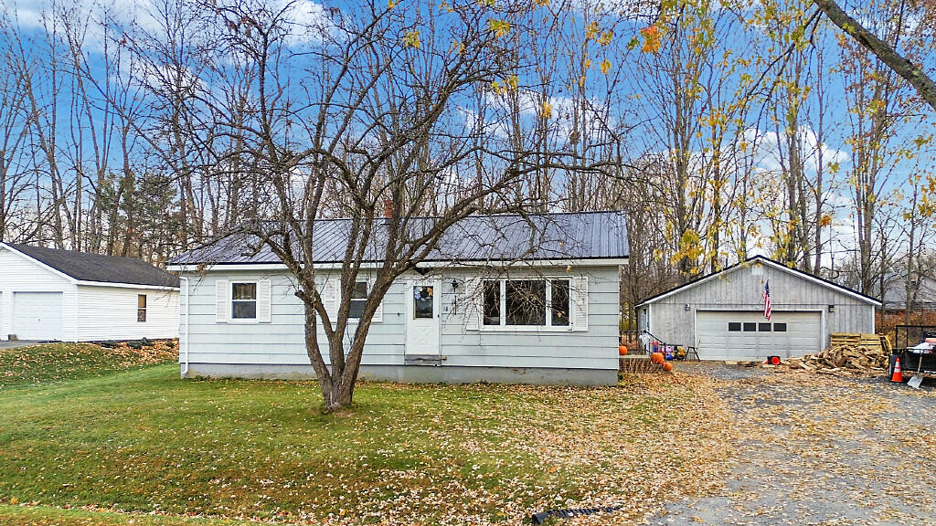 18 Sebasticook Drive Clinton ME 04927
