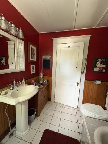 27 Birch Street East Millinocket ME 04430