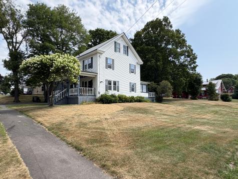 27 Birch Street East Millinocket ME 04430