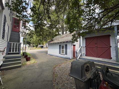 27 Birch Street East Millinocket ME 04430