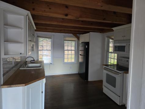 56 Fox Den Edgecomb ME 04556