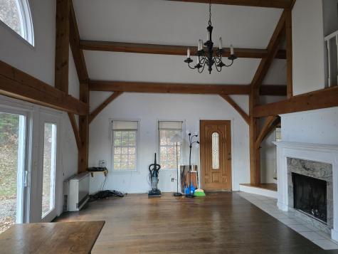 56 Fox Den Edgecomb ME 04556