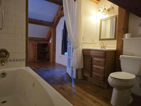 56 Fox Den Edgecomb ME 04556