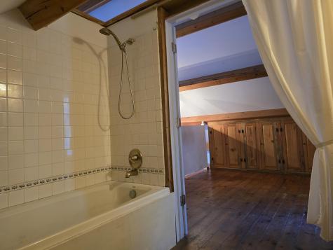 56 Fox Den Edgecomb ME 04556