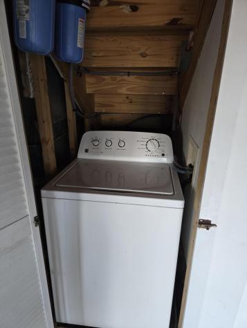 56 Fox Den Edgecomb ME 04556