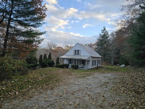 56 Fox Den Edgecomb ME 04556