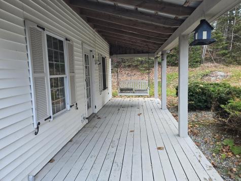 56 Fox Den Edgecomb ME 04556