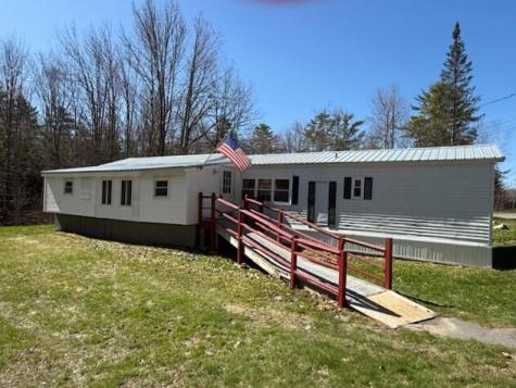 208 Belgrade Road Oakland ME 04963