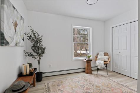 1 Donna's Way Saco ME 04072