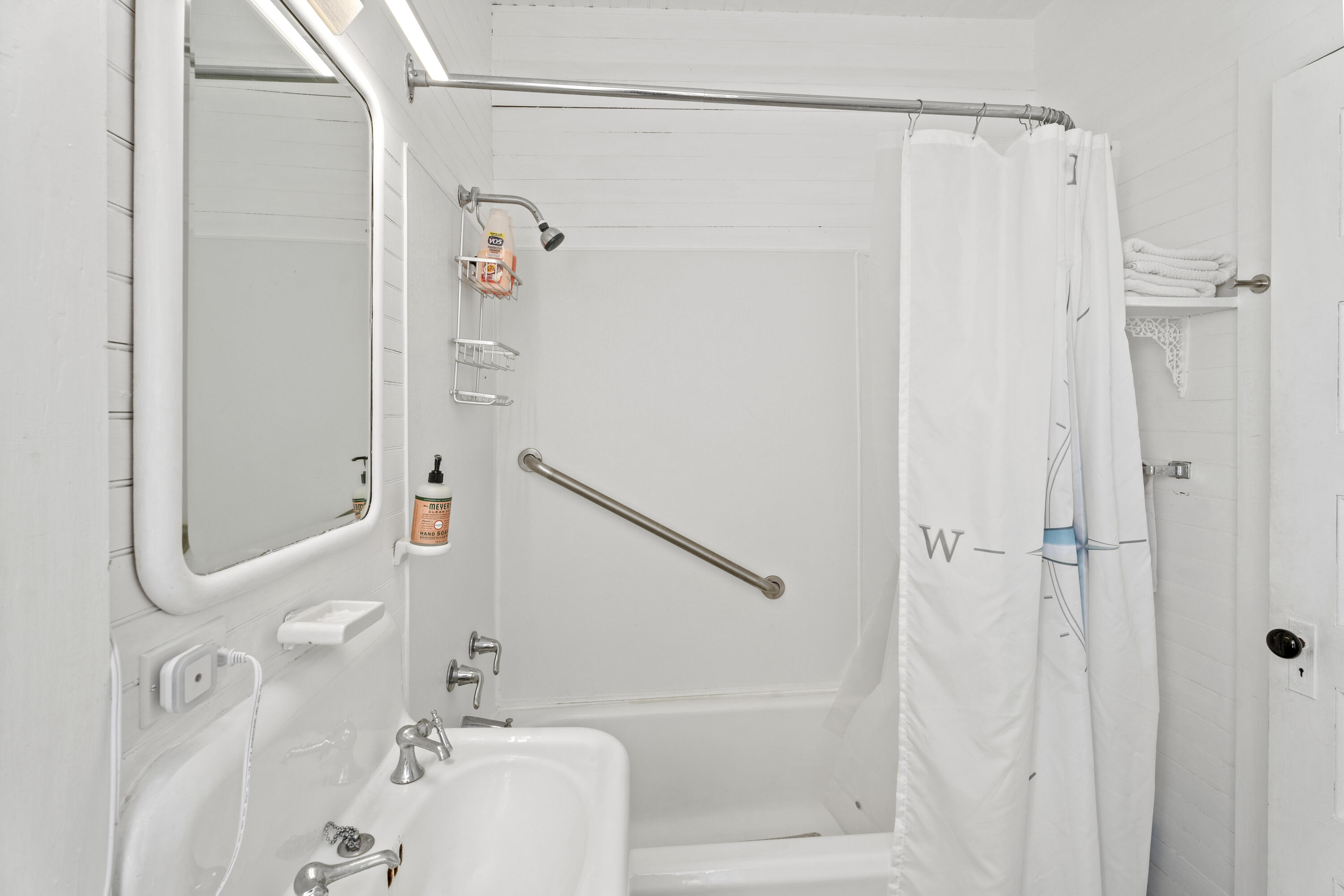 29 Navy Street Searsport ME 04974