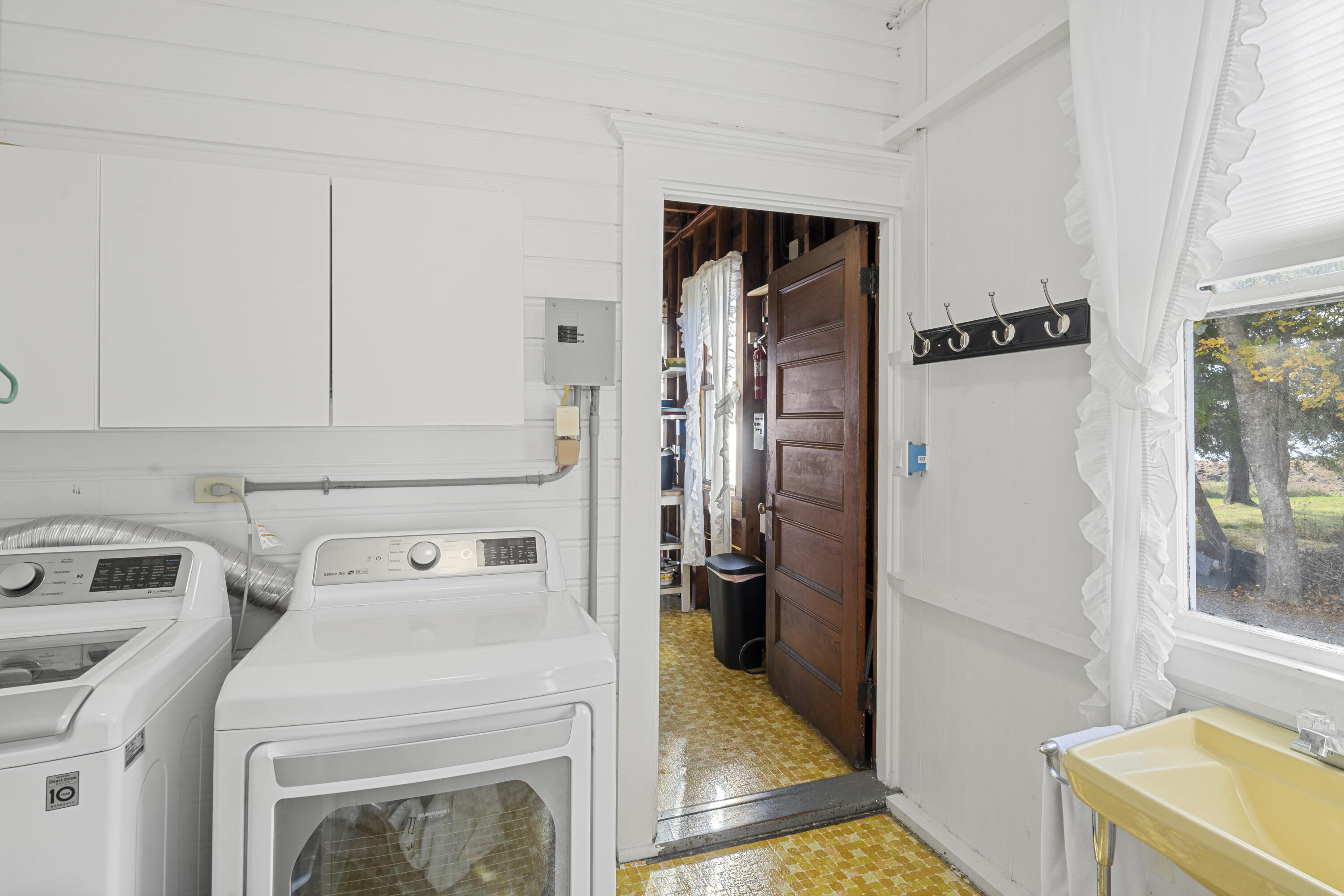 29 Navy Street Searsport ME 04974